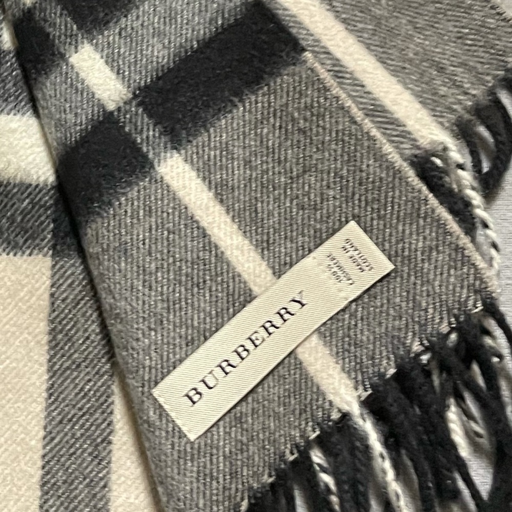 Burberry scarf
